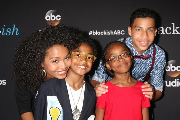 Yara Shahidi, Miles Brown, Marcus Scribner, Marsai Martin — Stock Photo, Image