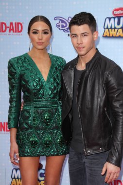 Olivia Culpo, Nick Jonas
