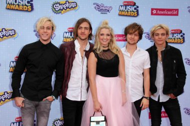 Pop rock grubu R5