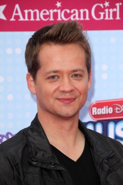 Jason Earles
