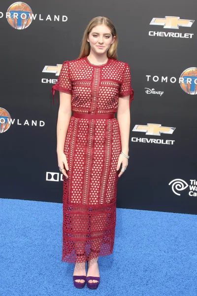 Willow Shields at the "Tomorrowland" — Zdjęcie stockowe