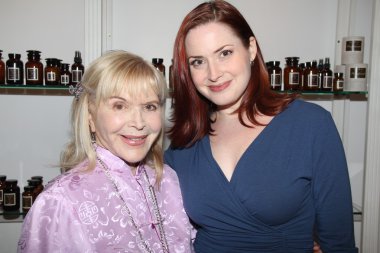 Lorna Richards, Stephanie Fredricks