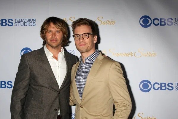 Eric Christian Olsen, Barrett Foa — Stock Photo, Image