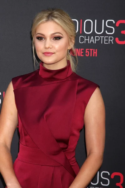 Olivia Holt på "lömska kapitel 3" — Stockfoto