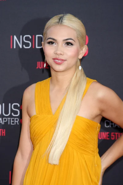 Hayley Kiyoko på "lömska kapitel 3" — Stockfoto