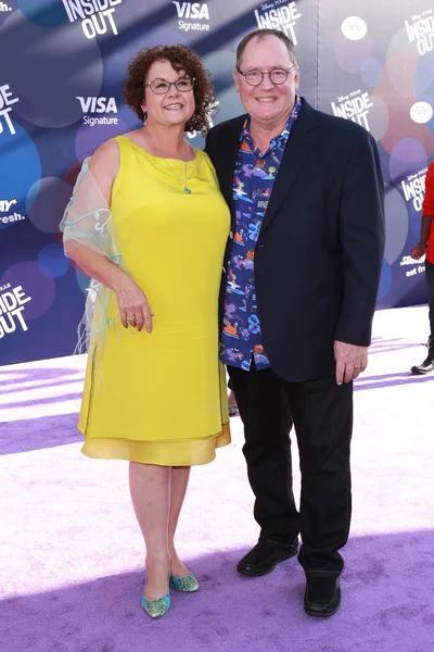 John Lasseter, żona Nancy — Zdjęcie stockowe
