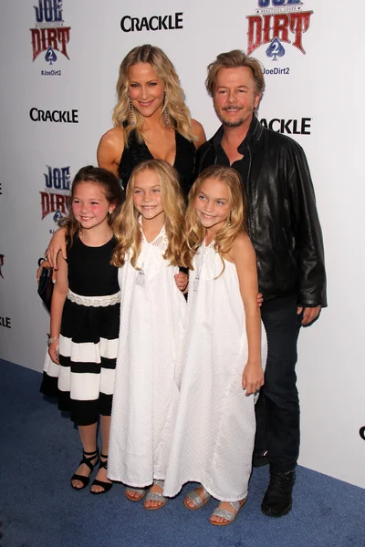 Brittany Daniel, David Spade, Chloe Guidry, Allison Gobuzzi, Lauren Gobuzzi — Stok fotoğraf