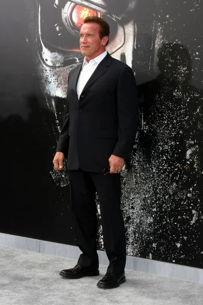 Arnold schwarzenegger bei den terminator genisys — Stockfoto