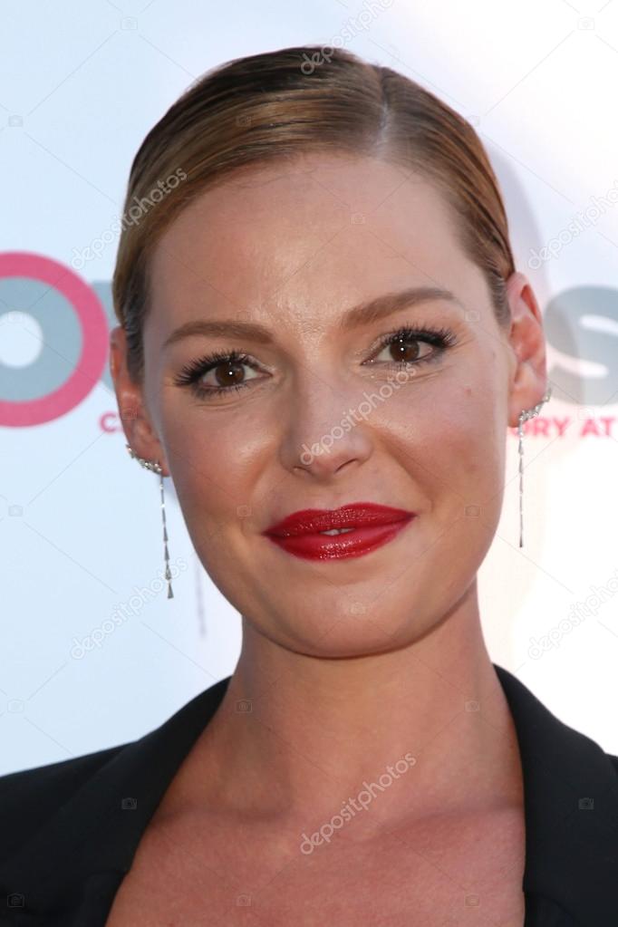 Ketrin Xeyglning yalangoch fotosurati Ketrin Xeyglning yalangoch fotosurati