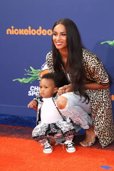 Ciara with son Future — Stock Photo, Image