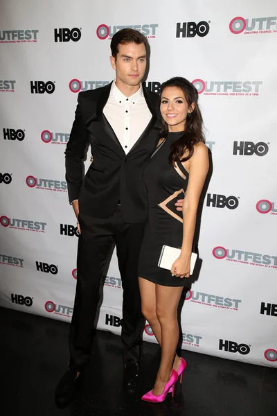 Pierson Fode, Victoria Justice — Photo