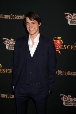Mitchell Hope - actor