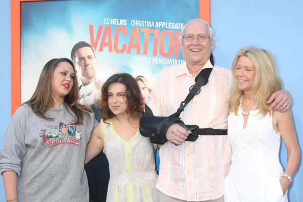 Chevy Chase and Family — Stockfoto