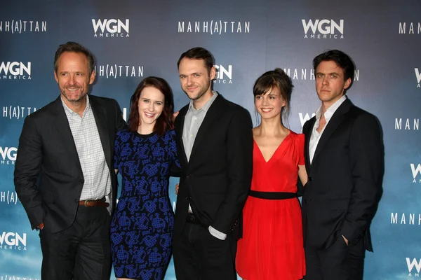 John Benjamin Hickey, Rachel Brosnahan, Christopher Denham, Katja Herbers, Ashley Zukerman — Foto de Stock