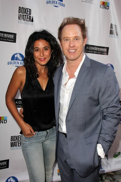 Emmanuelle Chriqui, Raphael Sbarge — ストック写真