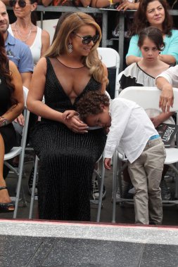 Mariah Carey, Fas Scott Cannon