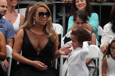 Mariah Carey, Fas Scott Cannon