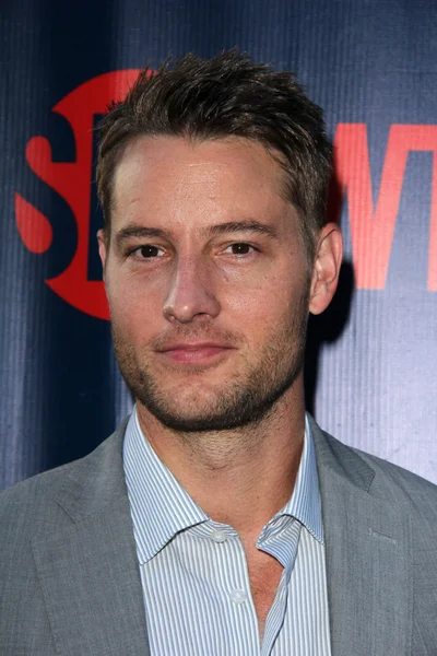 Justin Hartley at the CBS — 스톡 사진
