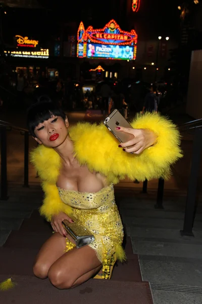 Bai Ling prende un "Hollystrange " — Foto Stock