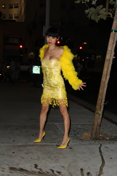 Bai Ling takes a "Hollyweird" — Stock Photo, Image