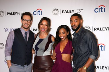 Mark-Paul Gosselaar, Vanessa Lachey, Tone Bell, Bresha Webb