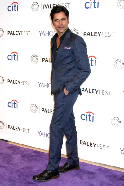 John Stamos im Herbst 2015 Paleyfest — Stockfoto