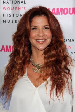 Perla Ferrar - actress