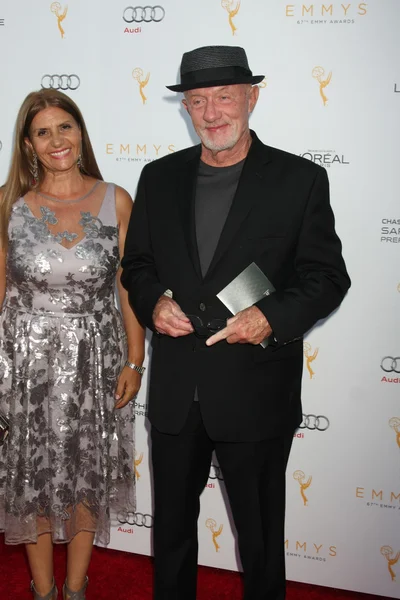 Jonathan Banks at the 67th Emmy Awards — Stok fotoğraf
