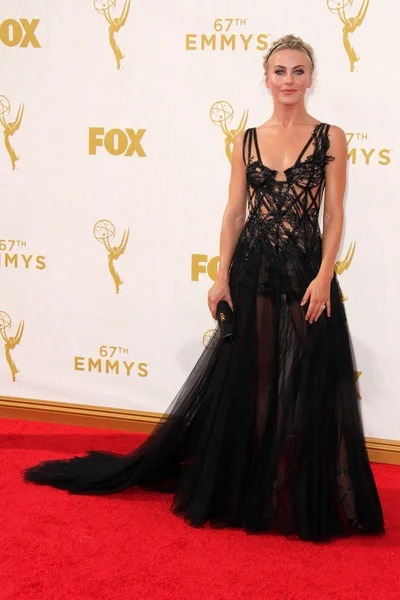 Julianne Hough bei den 67. Primetime Emmy Awards — Stockfoto