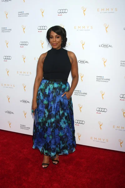 Niecy Nash nos Prêmios Emmy 67 — Fotografia de Stock