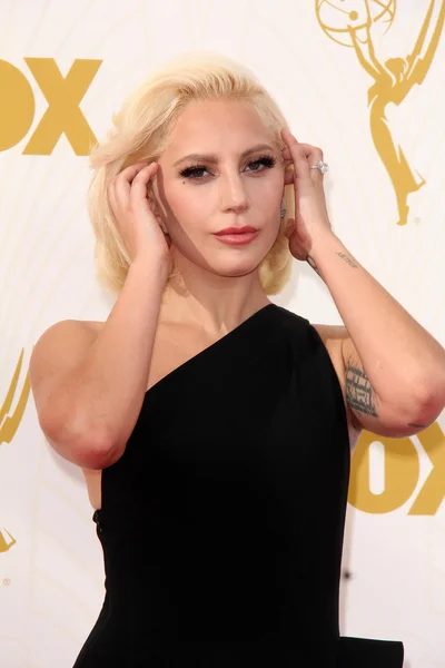 Lady Gaga ที่งาน Primetime Emmy Awards ครั้งที่ 67 — ภาพถ่ายสต็อก