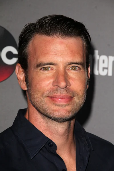 Scott Foley at the TGIT Premiere — 图库照片