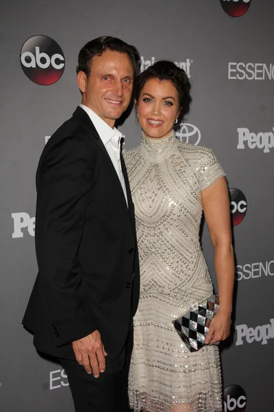 Tony Goldwyn, Bellamy Young — Stock Photo, Image