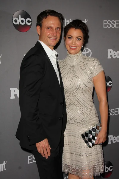 Tony Goldwyn, Bellamy Young — Stock Photo, Image