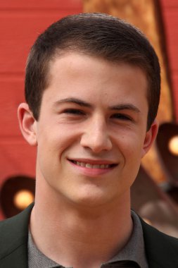 Dylan Minnette de 