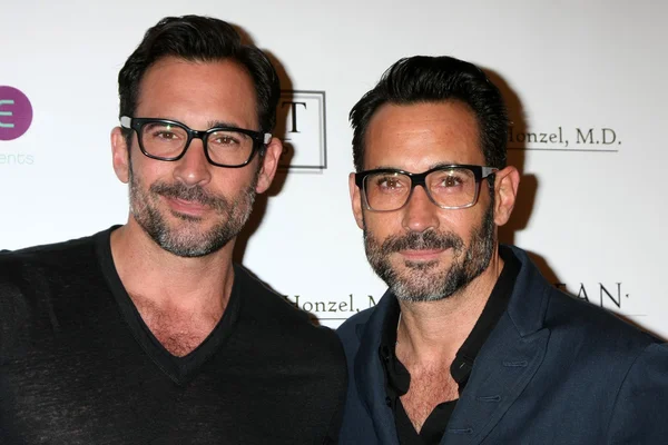 Lawrence Zeryan, gregory Zeryan