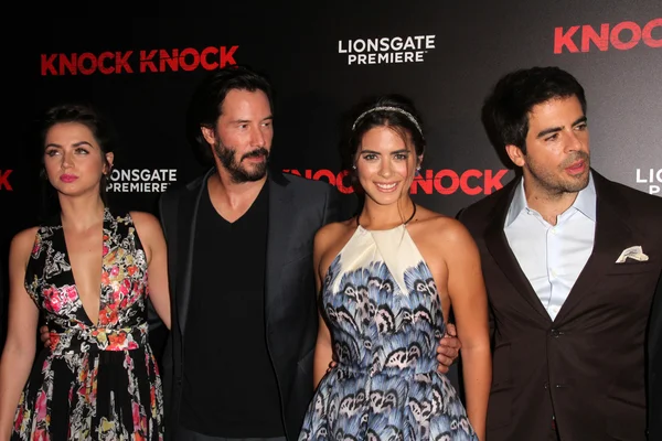 Ana de Armas, Keanu Reeves, Lorenza Izzo, Eli Roth — Stock Photo, Image