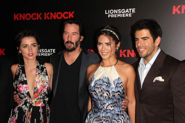 Ana de Armas, Keanu Reeves, Lorenza Izzo, Eli Roth — Stok fotoğraf