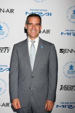 Los Angeles belediye başkanı Eric Garcetti