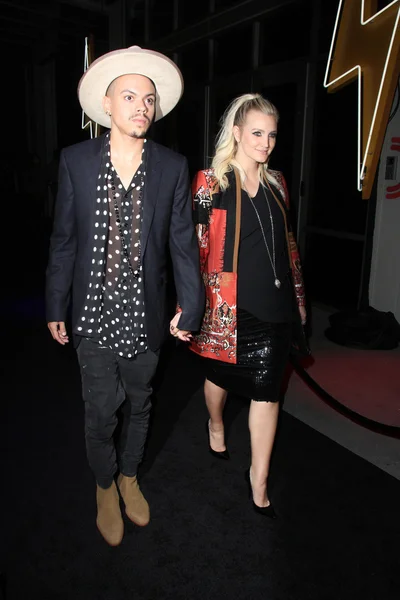 Evan Ross, Ashlee Simpson — Zdjęcie stockowe