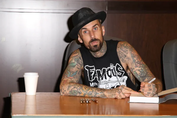 Travis Barker In-Store — Stock Photo, Image