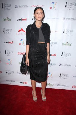 Caroline D'Amore - oyuncu