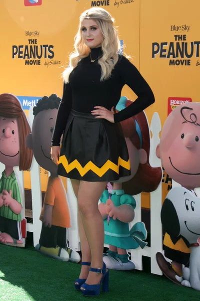 Meghan Trainor at "The Peanuts Movie" — Stock Photo, Image