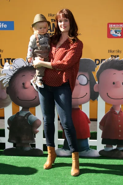 Sprague Grayden at "The Peanuts Movie" — Stock Photo, Image