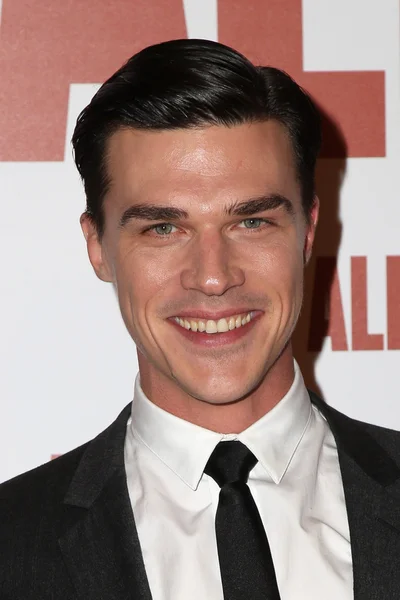 Finn Wittrock på "min all American" — Stockfoto