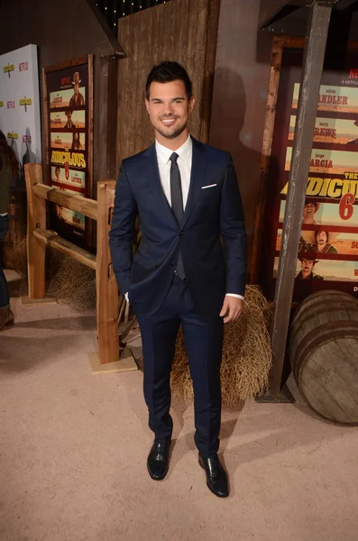 Taylor Lautner na "směšné 6" — Stock fotografie
