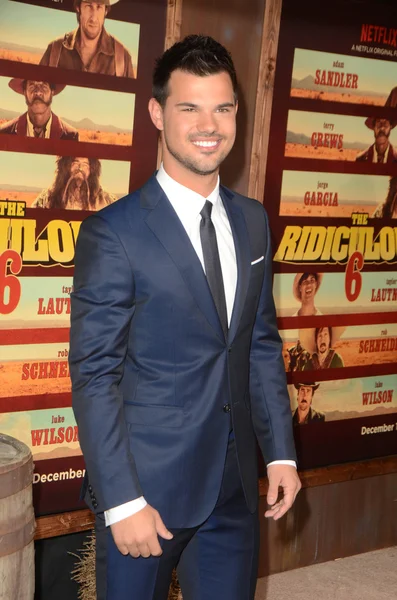Taylor Lautner at "The Ridiculous 6" — Stock Photo, Image