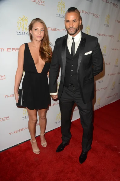 Ricky Whittle at "The Beauty Book For Brain Cancer" — Stock Photo, Image