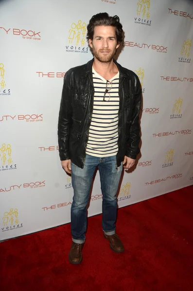 Johnny Whitworth bij "The Beauty Book for Brain Cancer" — Stockfoto