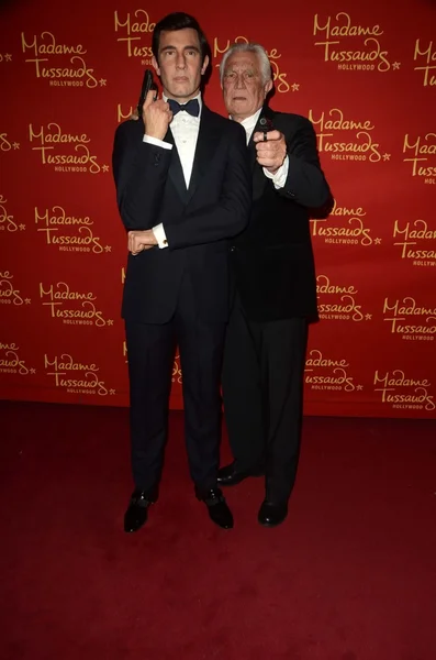 George Lazenby at the Madame Tussauds Hollywood — 图库照片